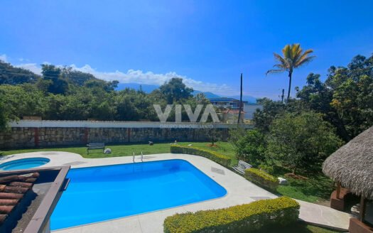 ESPECTACULAR CASA CAMPESTRE CHINAUTA