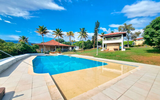MAGNIFICA CASA CAMPESTRE EN VENTA CHINAUTA