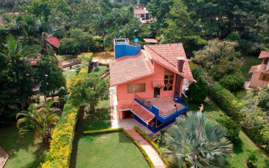 MAGNIFICA CASA CAMPESTRE EN FUSAGASUGÁ