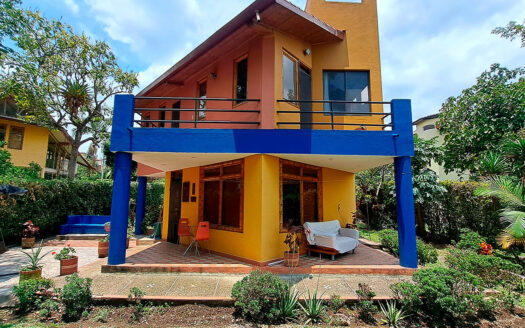 MAGNIFICA CASA CAMPESTRE EN FUSAGASUGÁ
