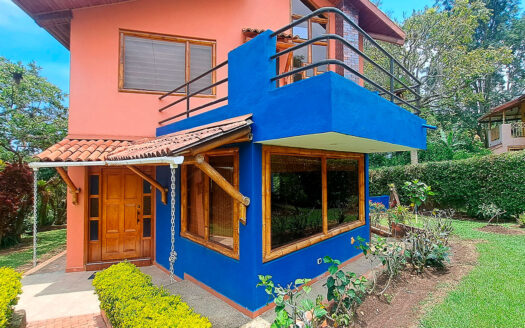 MAGNIFICA CASA CAMPESTRE EN FUSAGASUGÁ