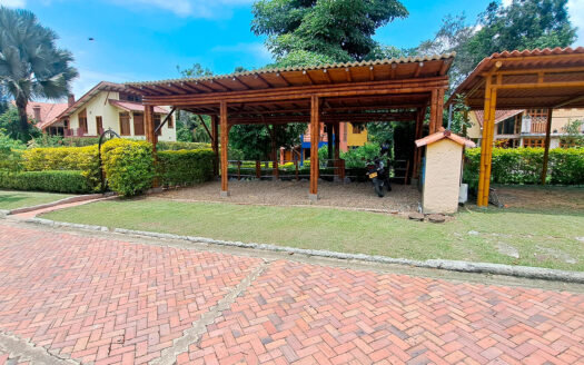 MAGNIFICA CASA CAMPESTRE EN FUSAGASUGÁ