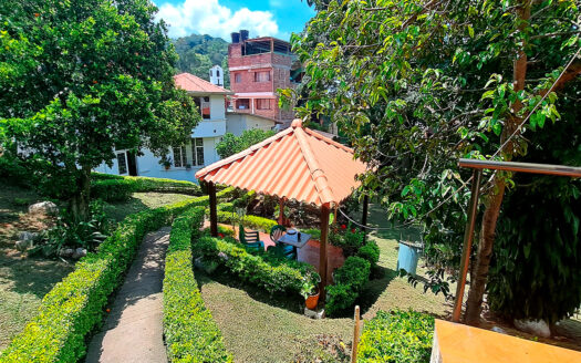 EXCELENTE CASA LOTE EN SILVANIA