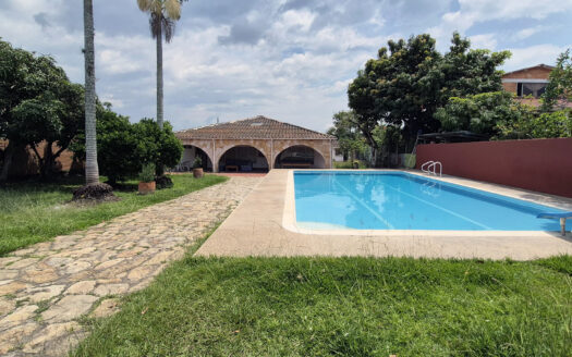 Casa campestre Chinauta Con piscina