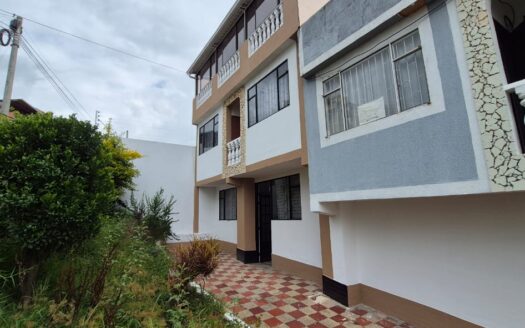 CASA BIEN UBICADA FUSAGASUGÁ