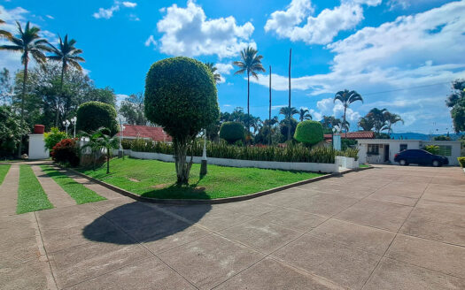 FINCA TURISTICA CHINAUTA