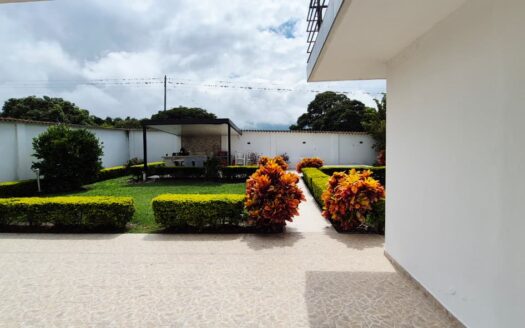 Casa en Condominio – Chinauta