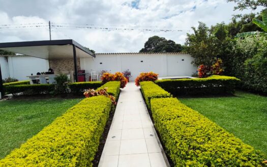 Casa en Condominio – Chinauta