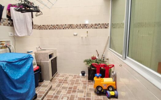 Casa en conjunto con Jacuzzi