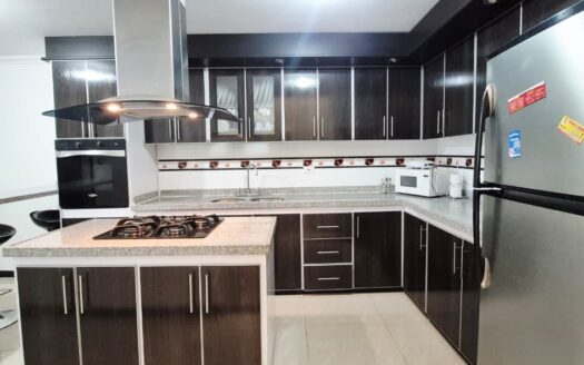 Casa en conjunto con Jacuzzi
