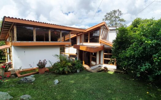 CASA CAMPESTRE EN EXCLUSIVO CONDOMINIO
