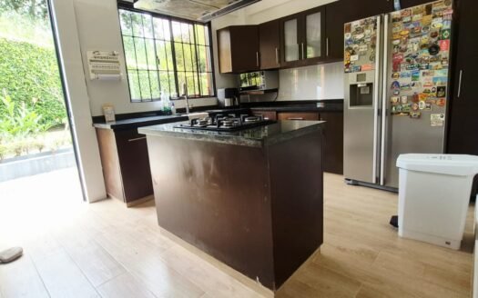 CASA CAMPESTRE EN VENTA EN FUSAGASUGÁ